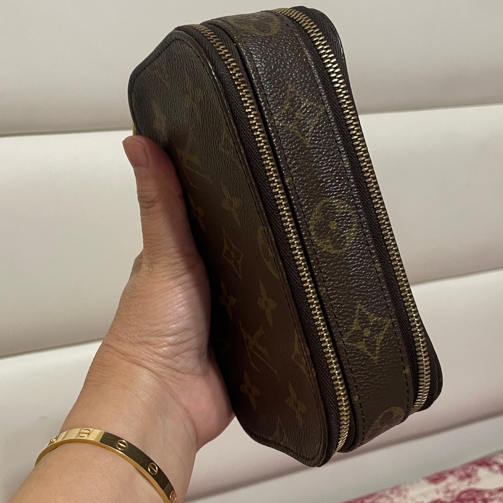 Louis Vuitton Brown Monogram Cosmetic Bag - Picture 13 of 13